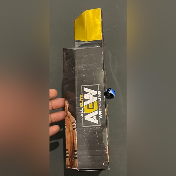 MJF AEW Unrivaled Collection Series 2 #12 Action Figure 2020 - Picture 3 of 8